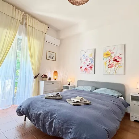 Marina * 特罗佩阿