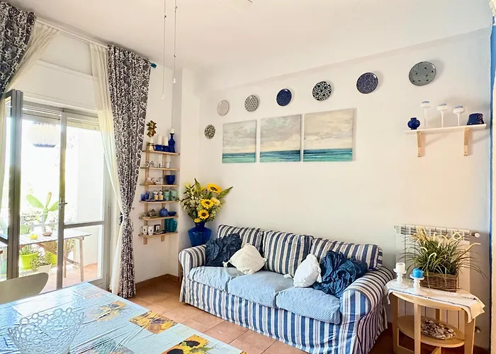 Semesterbostad Marina